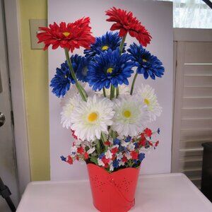 Gerber Daisy Patriotic in metal pot (ready to go) over 3lbs weight Flowers